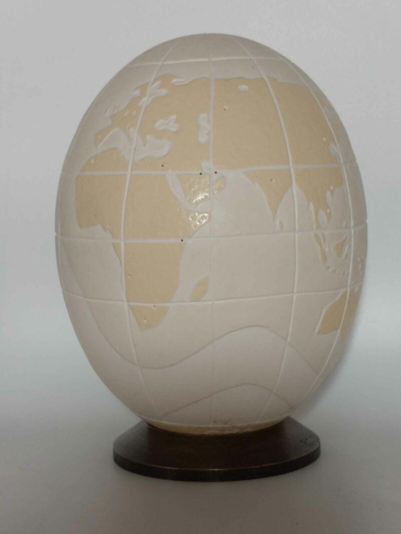 Uovo intagliato Mappa del mondo F05/A - immagine 2